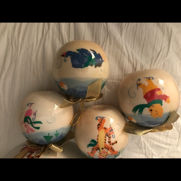 Winnie Pooh ornaments - Picture 4 of 5